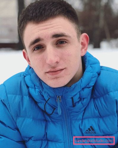I capelli di Michael Litvin Qual è il nome della pettinatura di Mikhail Litvin
