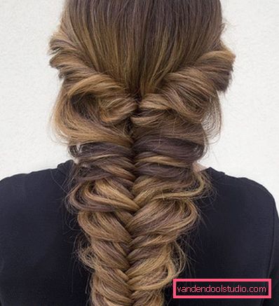 Come intrecciare una treccia fishtail - 20 idee acconciatura a coda di pesce