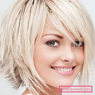 Acconciature per una faccia quadrata Come scegliere acconciature e tagli di capelli per una faccia quadrata