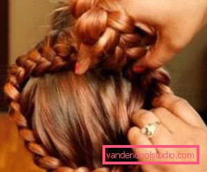 Schema graduale di tessitura di trecce olandesi Come realizzare una treccia a base di capelli