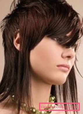 Come funziona un cappello da taglio di capelli sui capelli lunghi