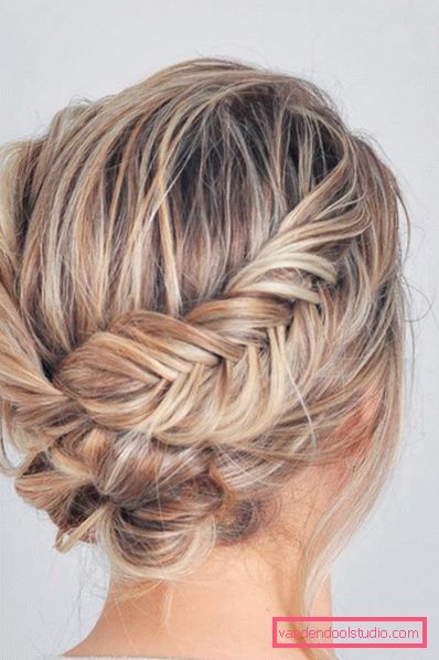 Acconciature da sposa sulla piazza Quali acconciature si possono fare per un taglio di capelli bob