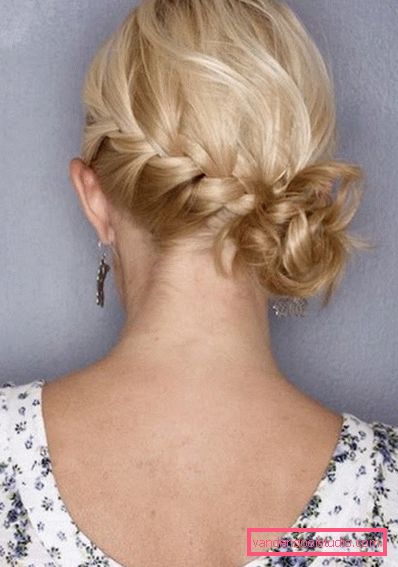 Acconciature per taglio di capelli a base di bob Quali acconciature si possono fare per un taglio di capelli bob