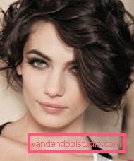 Taglio di capelli per capelli ricci di lunghezza media Quali scarti sono adatti per capelli ricci di media lunghezza