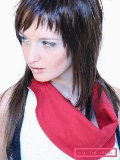 Taglio di capelli da donna per capelli lunghi Quali sono i tipi di tagli di capelli per i capelli lunghi