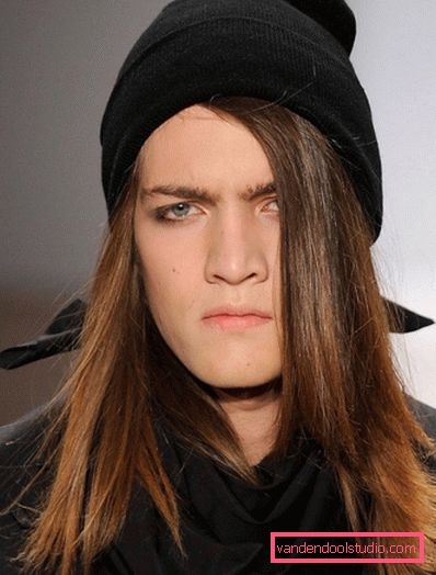Tipi di tagli di capelli da uomo per capelli lunghi Quali tipi di tagli di capelli maschili sono nell'arsenale dei parrucchieri