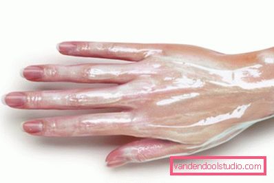 cosmetici sulla pelle della mano cosmetici sulla pelle della mano