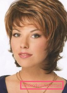 Haircut cascade per capelli corti Acconciature femminili corte - 8 tagli di capelli più popolari