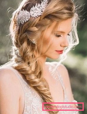 Acconciature per una vacanza per i capelli lunghi Acconciature belle e semplici per la vacanza