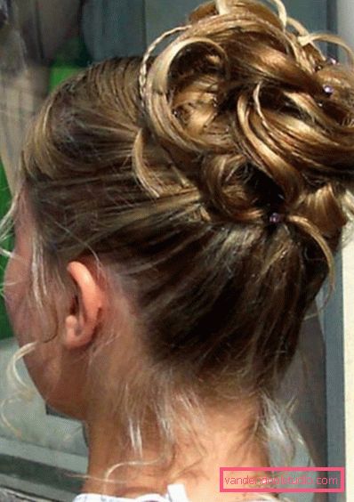 Acconciature per una vacanza per i capelli lunghi Acconciature belle e semplici per la vacanza