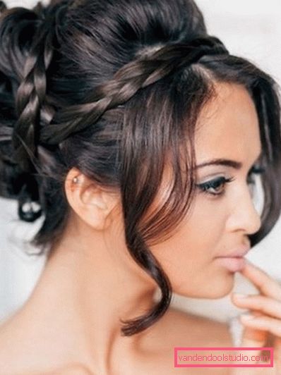 Acconciature per una vacanza per i capelli lunghi Acconciature belle e semplici per la vacanza