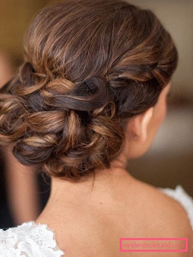 Acconciature per una vacanza per i capelli lunghi Acconciature belle e semplici per la vacanza