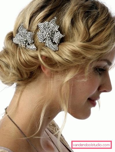 Acconciature festive per capelli medi Acconciature belle e semplici per la vacanza