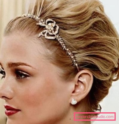 Acconciature festive per capelli medi Acconciature belle e semplici per la vacanza