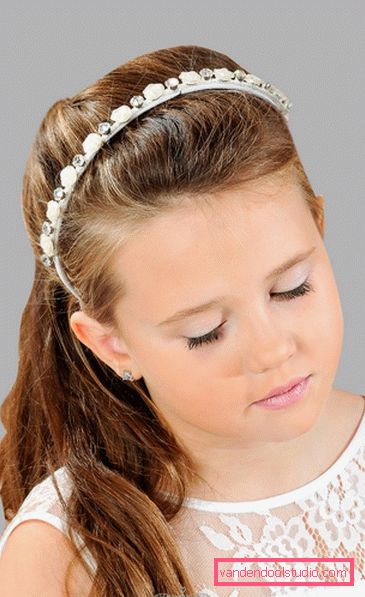 Belle acconciature per ragazze con un bordo con le proprie mani - foto