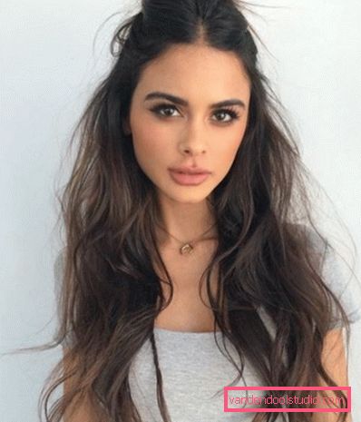 acconciature con capelli fluenti Belle acconciature per capelli lunghi e medi fluenti
