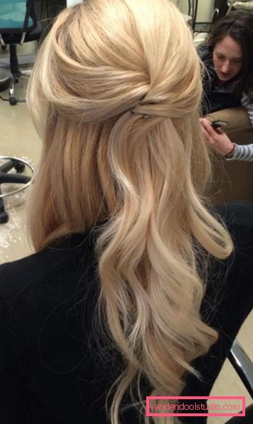 acconciature con capelli fluenti Belle acconciature per capelli lunghi e medi fluenti