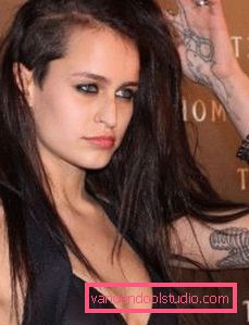 Bello taglio di capelli per i capelli lunghi 2017 con aste rasate Bellissimi tagli di capelli per capelli lunghi 2019