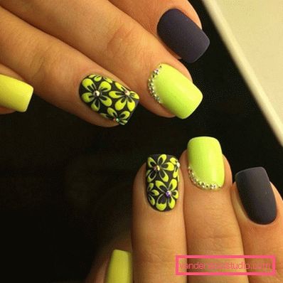 Nail design alla moda 2019-2020 anni