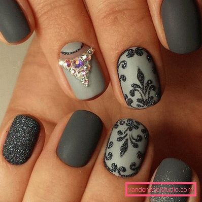 Nail design alla moda 2019-2020 anni