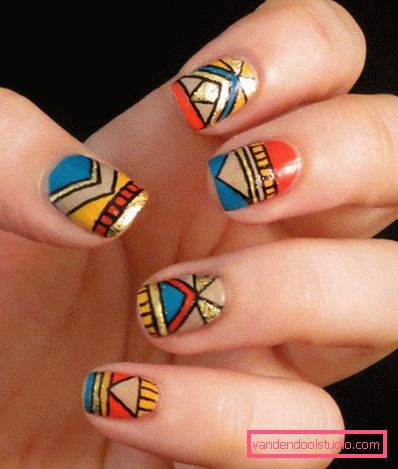 Nail design alla moda 2019-2020 anni