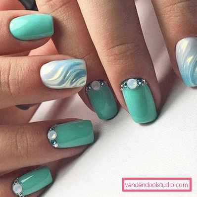 Nail design alla moda 2019-2020 anni