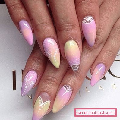 Bella manicure rosa 2019-2020 anni