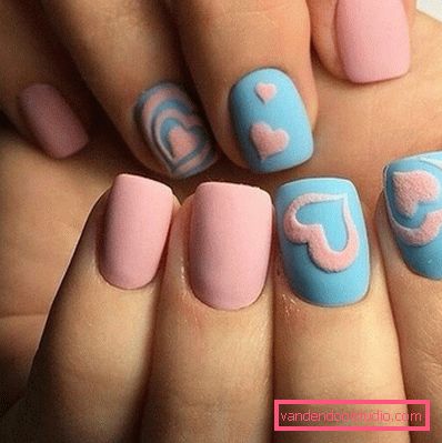 Bella manicure rosa 2019-2020 anni