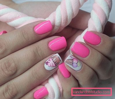 Bella manicure rosa 2019-2020 anni