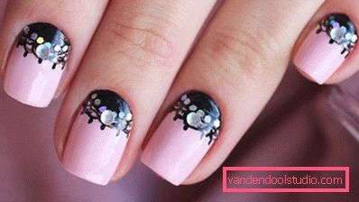 Bella manicure rosa 2019-2020 anni