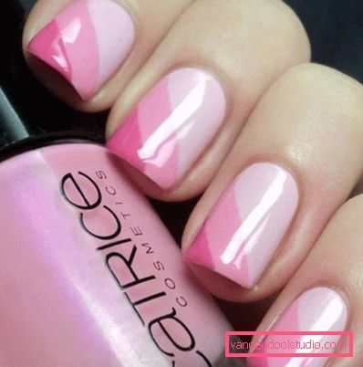 Bella manicure rosa 2019-2020 anni