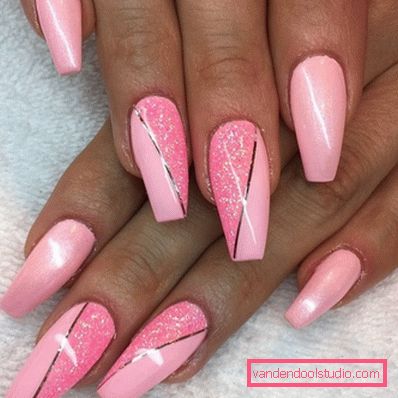 Bella manicure rosa 2019-2020 anni