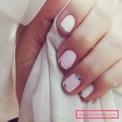 Bella manicure rosa 2019-2020 anni