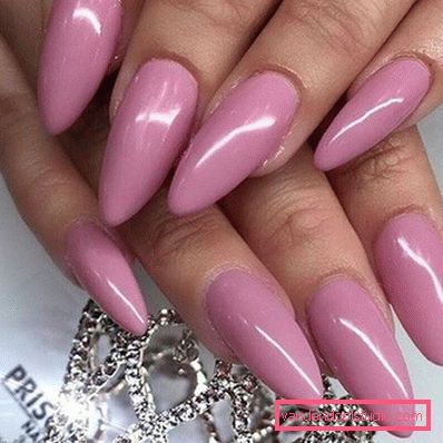 Bella manicure rosa 2019-2020 anni