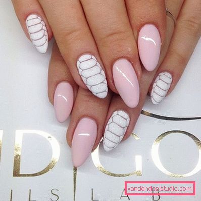 Bella manicure rosa 2019-2020 anni