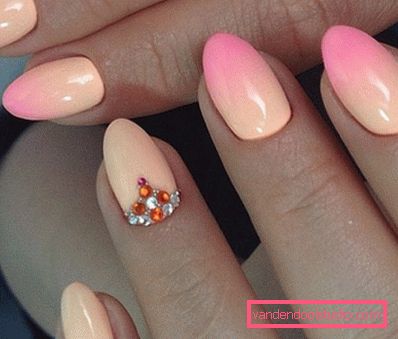 Bella manicure rosa 2019-2020 anni