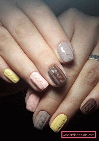 Manicure lavorata a maglia alla moda 2019-2020 anni