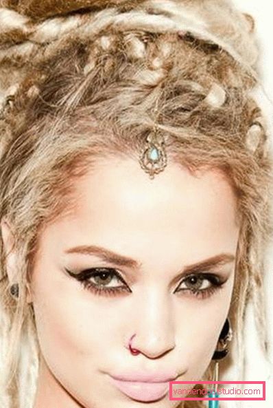 dreadlocks di acconciatura Acconciatura creativa con dreadlocks per donne e uomini - come fare e prendersi cura