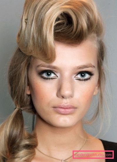 Acconciature per ballo su capelli medi Acconciature leggere e belle per ballo per capelli medi
