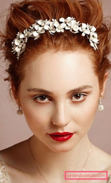 Acconciature per ballo su capelli medi Acconciature leggere e belle per ballo per capelli medi