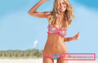 ragazza magra sulla spiaggia ragazza magra sulla spiaggia