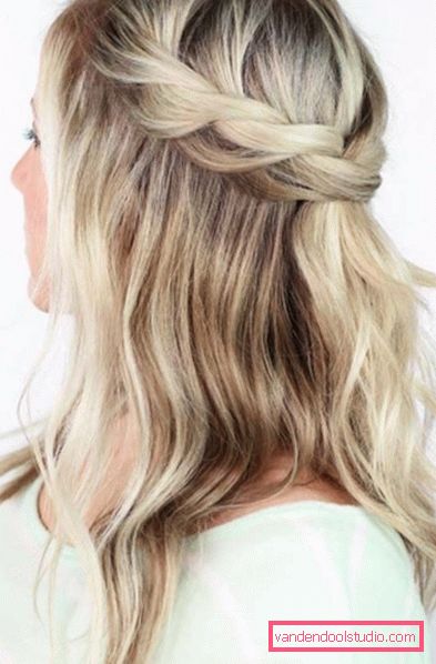 acconciature casual per capelli medi Le migliori idee per acconciature di tutti i giorni per capelli medi