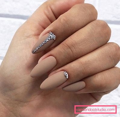 Incredibile manicure lunare 2019-2020 sulle 15 tendenze principali