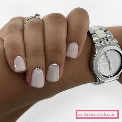Incredibile manicure lunare 2019-2020 sulle 15 tendenze principali