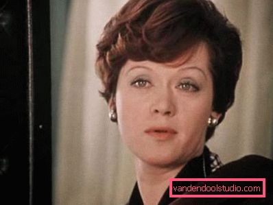 Lyudmila Prokofievna dall'ufficio Romance Lyudmila Prokofievna dall'ufficio Romance