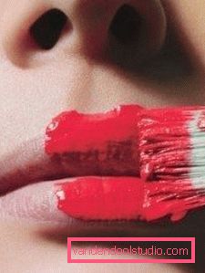 rossetto sulle labbra rossetto sulle labbra
