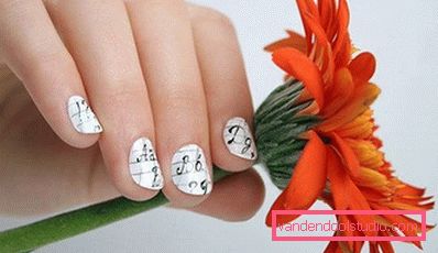 stampare con lettere sulle unghie stampare con lettere sulle unghie