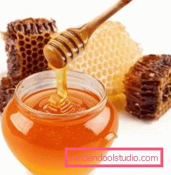 Maschera per la crescita dei capelli con cannella e miele