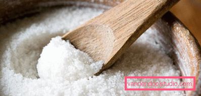 Peeling maschera per il cuoio capelluto con sale