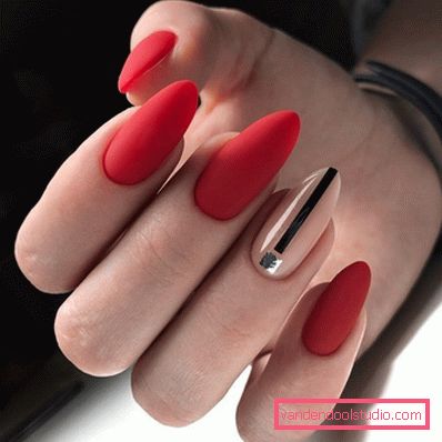 Affascinante Matte Manicure 2019-2020